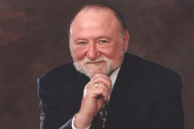 Professor Dietmar Seyferth “had a long and fruitful life, which brings comfort to those of us who mourn his passing,” says Emeritus Professor Stephen J. Lippard.