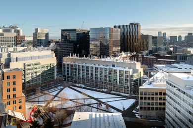 Aerial view of MIT’s campus showing Hockfield Court and adjacent Kendall Square buildings