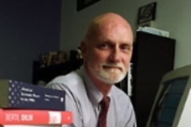 Frank Urbanowski, director of the MIT Press, will retire after 27 years this January.