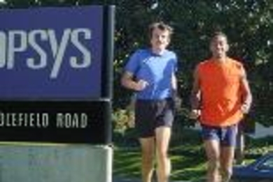 Alumni Paul Osepa (left) and Ron Duncan (right) will run the 24,777-smoot Boston Marathon in April.