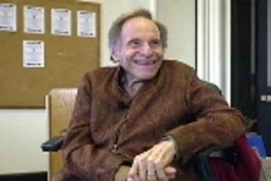 Institute Professor Emeritus Philip Morrison received the Hans Bethe Science in Public Service Award at a March 12 symposium.