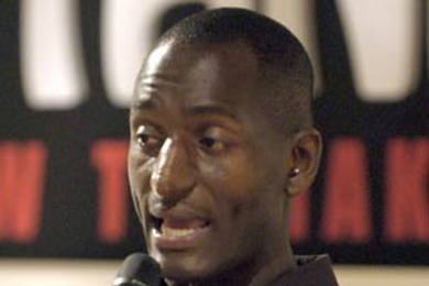 MIT alumnus Randal Pinkett addresses a class at The Learning Center in New York City during one of the episodes of 'The Apprentice 4.' Pinkett was chosen as Donald Trump's apprentice on Dec. 15.