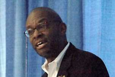 Keynote speaker Ted Childs Jr. delivers his address to the crowd at the 33rd annual Martin Luther King Jr. Breakfast Celebration in Walker Memorial on Feb. 16. <a onclick="MM_openBrWindow('mlk-keynote-enlarged.html','','width=509, height=583')">
<span onmouseover="this.className='cursorChange';">Open image gallery</span>
</a>
<noscript> <a href="mlk-keynote-enlarged.html">
<em>(no JavaScript)<...