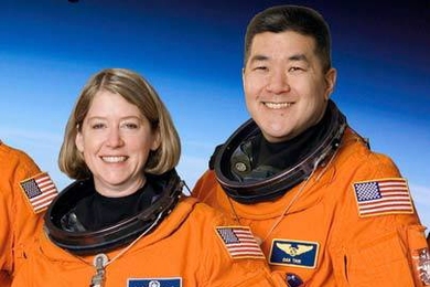 Pam Melroy and Dan Tani
