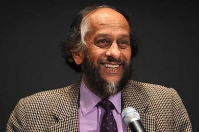 IPCC head Rajendra Pachauri delivers the keynote address at the 12th annual meeting of the Alliance for Global Sustainability held at MIT. He stressed the need to immediately reduce harmful greenhouse gas emissions.