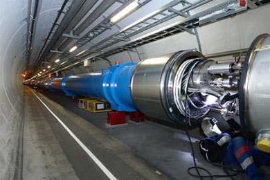 On 4 April 2007 a welder begins works on the interconnections of magnets in the last sector of the LHC.