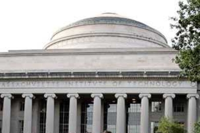 Back row left to right: Kathleen Boisvert; Philip J. Hilts, director; Dianne Finch; Sharon Weinberger; Molly Seamans; Marcin Rotkiewicz; Teresa Firmino; Karen Weintraub; Kimani Chege; Rachel Zimmerman
Front row left to right: Jonathan Fildes; Sascha Karberg; Alex Otto; Sabin Russell