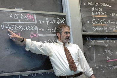 Robert L. Jaffe, the Otto (1939) and Jane Morningstar Professor of Science in the Department of Physics, teaches the 'Physics of Energy' class recently.