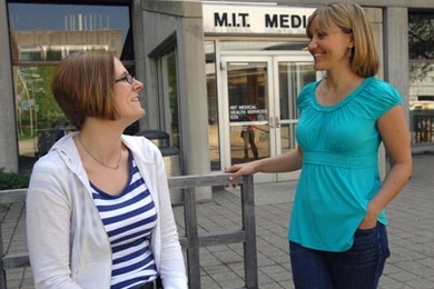 Stacy Pyron, of the Lemelson Program, left, catches up with smoking-cessation specialist in MIT Medical's Health Promotion and Wellness Lauren Mayhew, who helped Stacy quit smoking some 7 months ago.
