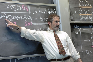 Robert L. Jaffe, the Otto (1939) and Jane Morningstar Professor of Science in the Department of Physics, teaches the 'Physics of Energy' class last year.