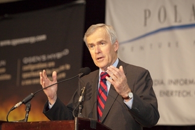Democratic Sen. Jeff Bingaman of New Mexico delivers a keynote address at the annual MIT Energy Conference.