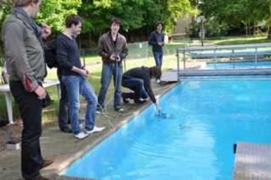 UPMC students test Sea Perch