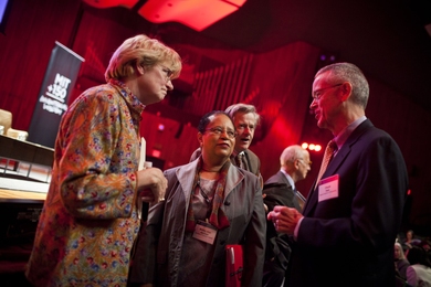 MIT President Emeritus Charles Vest, right, speaks with Nancy Hopkins, left, the Amgen Inc. Professor of Biology; and Shirley Ann Jackson ’68 PhD ’73, center, the president of Rensselaer Polytechnic Institute.