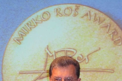 Professor Oral Buyukozturk received the Golden Mirko Roš Medal from EMPA, the Swiss Federal Research Laboratory for Materials Science and Technology, in May.