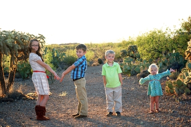 The children of incoming MIT LGO graduate student Nathan McMullin — Grace (10), Anderson (7), Gibson (5) and Lilla (2) — form the letters "MIT" outside their home in Arizona.