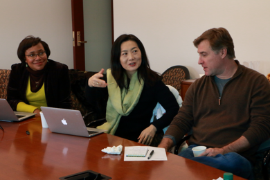 MIT Professor Yang Shao-Horn, center, speaks to Skoltech Center for Electrochemical Energy Storage (CEES) researchers from MIT and Moscow State University during a meeting at the MIT Materials Processing Center in February. Listening are MIT Professor Paula Hammond (left) and Skoltech CEES Director Keith Stevenson, who is based in Moscow.