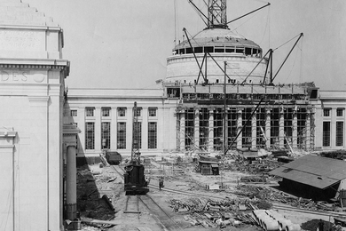 The MIT Video Productions documentary, "A Bold Move," tells the story of the visionaries, led by MIT President Richard Maclaurin, who spearheaded the Institute’s relocation from Boston to Cambridge in 1916. 