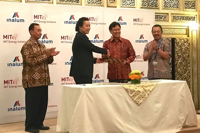 A research collaboration agreement between the MIT Energy Initiative (MITEI) and INALUM was announced at a supporting event of the International Monetary Fund and World Bank Group Annual Meeting in Bali, Indonesia. Pictured, left to right: Business executive Rudy Setyopurnomo MS ’92, founder of the MIT Club of Indonesia; Wendy Duan, manager of Asia Pacific energy partnerships at MITEI; Budi Guna...