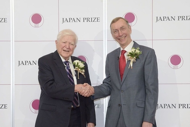 Robert G. Gallager, emeritus professor of electrical engineering and computer science (left) with Svante Pääbo, director of the Department of Evolutionary Genetics at the Max Planck Institute for Evolutionary Anthropology, during a press conference in Tokyo on Feb. 4, 2020. Gallager and Pääbo are this year's Japan Prize Laureates.