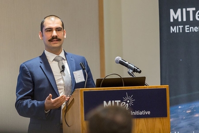 Emre Gençer discusses hydrogen at the MIT Energy Initiative’s 2019 Spring Symposium.