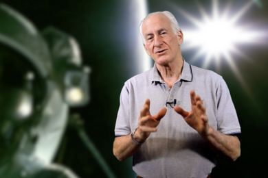 Professor Jeff Hoffman delivers a lecture as part of the materials for his MITx course, "Introduction to Aerospace Engineering." MITx courses have seen over 500,000 enrollments since the start of the Covid-19 pandemic.